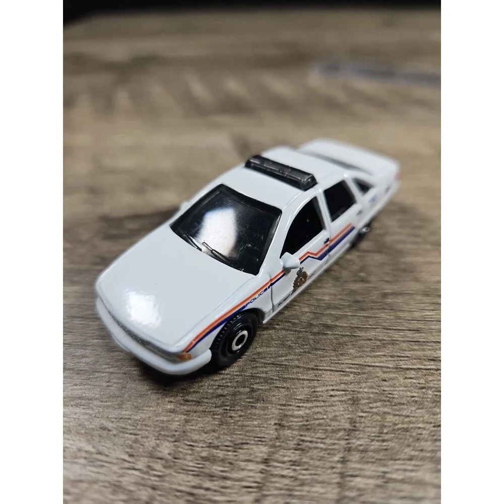 Matchbox 1994 Chevy Police Car Diecast 1/64 Mattel Loose Toy Car